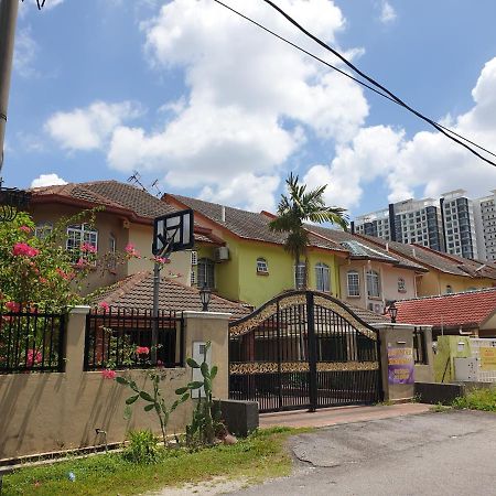 Lavender Impian Homestay Kajang Kültér fotó