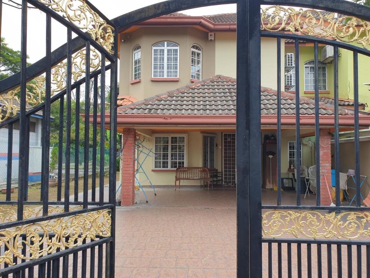 Lavender Impian Homestay Kajang Kültér fotó