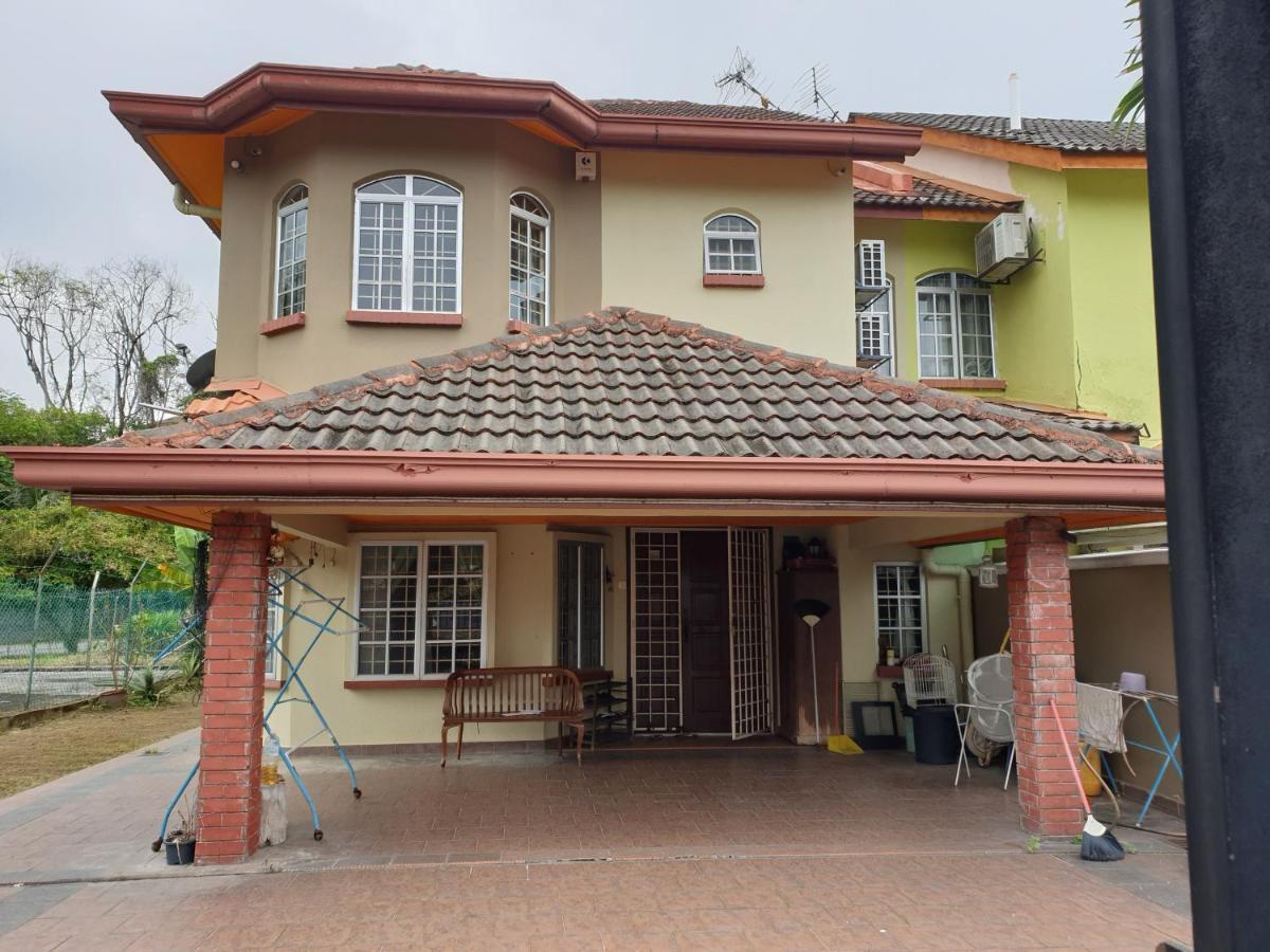 Lavender Impian Homestay Kajang Kültér fotó