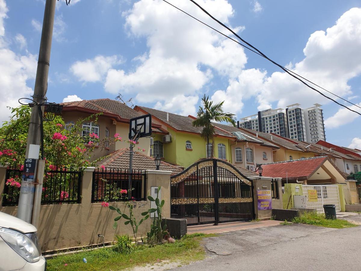 Lavender Impian Homestay Kajang Kültér fotó